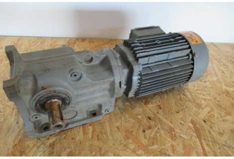 48 RPM 0,75 KW Asmaat 25 mm. Used.